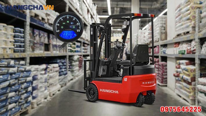 tốc độ xe nâng hàng trong nhà xưởng