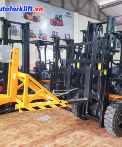 xe nâng kẹp phi mới mua chính hãng