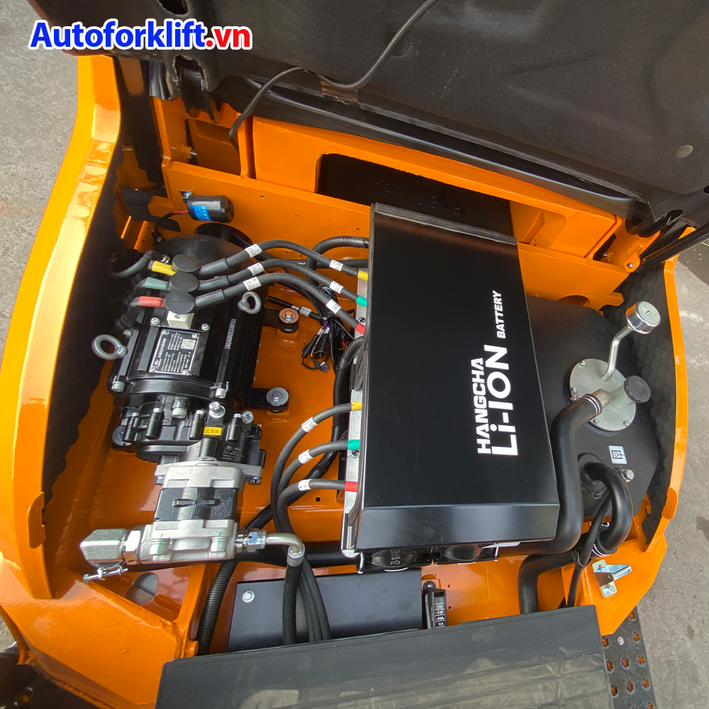 Khoang động cơ xe nâng điện Khoang động cơ xe nâng điện