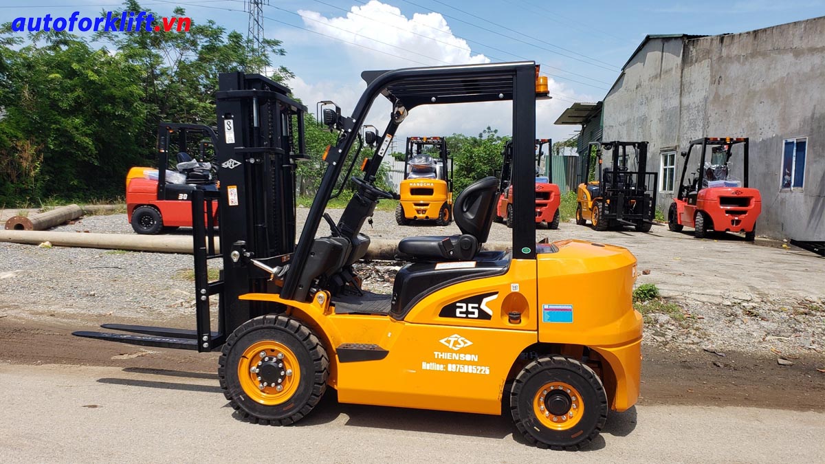 Xe nâng máy dầu 2.5 tấn dòng X