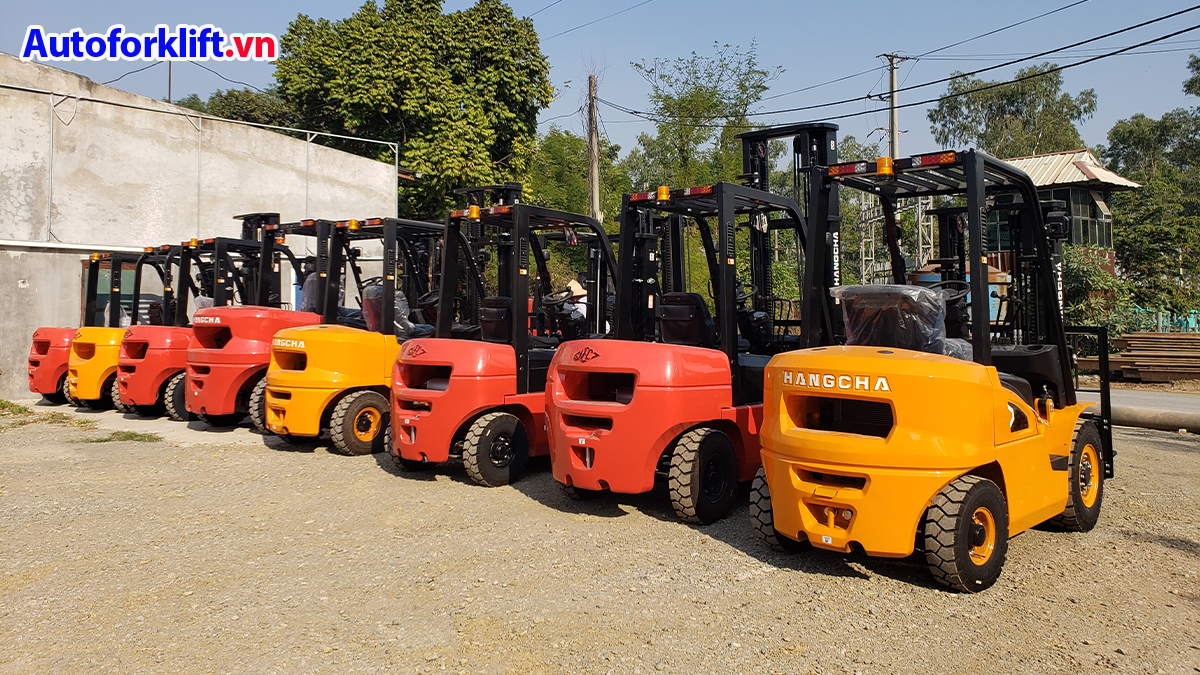 Xe nâng dầu 4.5 tấn giá rẻ
