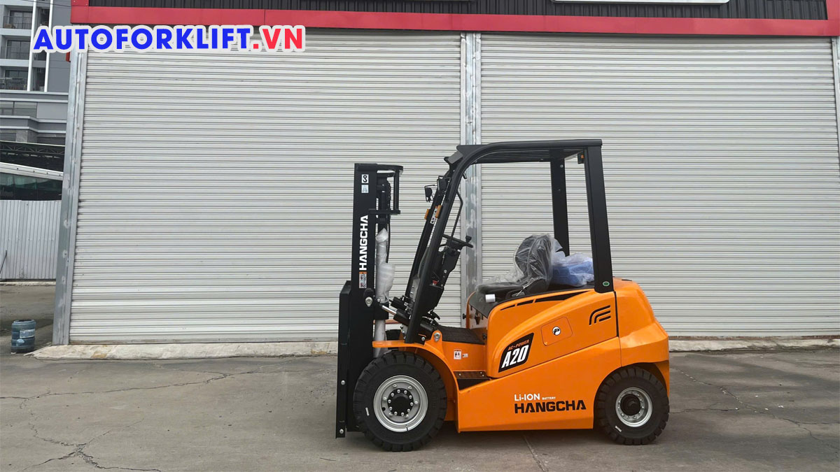 Xe nâng điện lithium 2 tấn